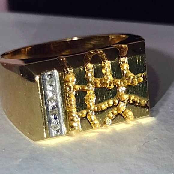 10K Diamond 🪙 Nugget Men's Yellow Gold Ring 5.26 gms 🎁 - Picture 4 of 5